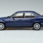 BMW Alpina B10 4.6 E34 Modrá MCG 1:18