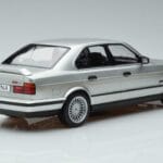 BMW Alpina B10 4.6 E34 Strieborná MCG 1:18