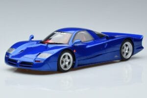 Nissan R390 GT1 Cestná Verzia Kupé GT Spirit 1:18