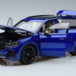 Volkswagen Volkswagen Touareg CR Modrý FAW 1:18 1:18 Kov