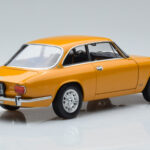 Alfa Romeo 1750 GTV Žltý Norev 1:18 - image 3 of 7