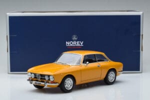 Alfa Romeo 1750 GTV Žltý Norev 1:18 187910 Kov – obrázok 7 z 7
