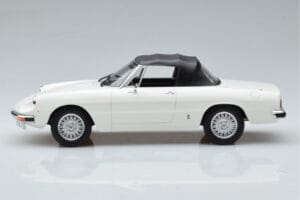 Alfa Romeo 2000 Spider Biely Norev 1:18 187882 Kov – obrázok 3 z 7