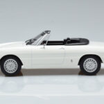 Alfa Romeo 2000 Spider Biely Norev 1:18 - image 4 of 7