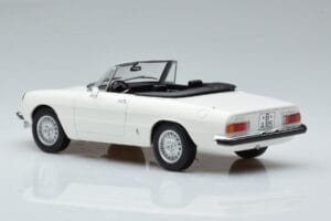 Alfa Romeo 2000 Spider Biely Norev 1:18 187882 Kov – obrázok 6 z 7