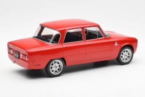 Alfa Romeo Giulia Nuova Super Červený Custom Wheels MCG 1:18 MCG18333 Kov – obrázok 2 z 6