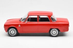 Alfa Romeo Giulia Nuova Super Červený Custom Wheels MCG 1:18 MCG18333 Kov – obrázok 3 z 6