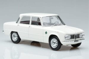 Alfa Romeo Giulia Ti Super Norev 1:18 187970 Kov – obrázok 4 z 6
