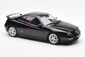 Alfa Romeo GTV V6 916 Čierny Otto 1:18 OT1057 Živica – obrázok 4 z 6