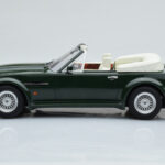 Aston Martin V8 Vantage Volante Zelený GT Spirit 1:18 - image 3 of 6