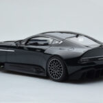 Aston Martin Victor Čierny GT Spirit 1:18 - image 5 of 6