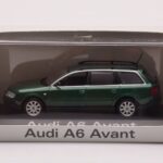 Audi A6 C5 Avant Zelený Minichamps 1:43 - image 4 of 4