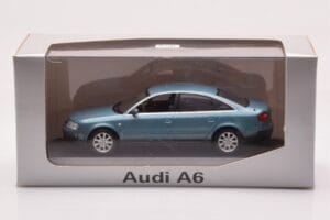 Audi A6 C5 Petrol Metallic Minichamps 1:43 AUDI-264448 Kov – obrázok 4 z 4