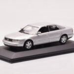 Audi A8 D2 Strieborný Minichamps 1:43 - image 2 of 4