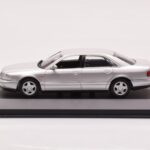 Audi A8 D2 Strieborný Minichamps 1:43