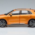 Audi Q3 F3 Oranžový FAW 1:18 05730Q32019 Kov - image 4 of 7