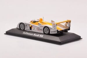 Audi R8 Infineon #2 Winner ALMS Petit Le Mans 2002 Minichamps 1:43 400021382 Kov – obrázok 3 z 4