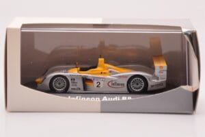 Audi R8 Infineon #2 Winner ALMS Petit Le Mans 2002 Minichamps 1:43 400021382 Kov – obrázok 4 z 4