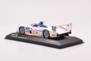 Audi R8 #2 E. Pirro / F. Biela / A. McNish 12 Hours of Sebring 2nd Place 2005 Minichamps 1:43 400051302 Kov – obrázok 3 z 4