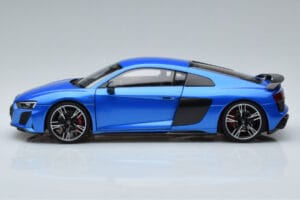 Audi R8 Performance Modrý Kengfai 1:18 VAKF-0355 Kov – obrázok 5 z 10