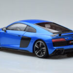 Audi R8 Performance Modrý Kengfai 1:18 - image 7 of 10