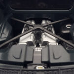 Audi R8 Performance Modrý Kengfai 1:18 - image 9 of 10