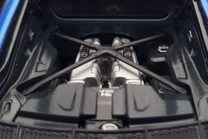 Audi R8 Performance Modrý Kengfai 1:18 VAKF-0355 Kov – obrázok 9 z 10