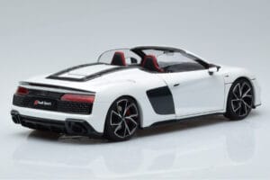 Audi R8 Spyder Performance Biely Kengfai 1:18 VAKF-0351 Kov – obrázok 3 z 11