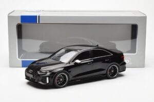 Audi RS3 8Y Sedan Čierny MCG 1:18 MCG18450 Kov – obrázok 6 z 6