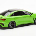 Audi RS3 8Y Sedan Zelený MCG 1:18 - image 2 of 6