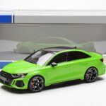 Audi RS3 8Y Sedan Zelený MCG 1:18 - image 6 of 6