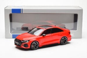 Audi RS3 8Y Sedan Červený MCG 1:18 MCG18451 Kov – obrázok 6 z 6