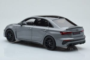 Audi RS3 8Y Sedan Performance Edition Šedý GT Spirit 1:18 GT885 Živica – obrázok 5 z 6