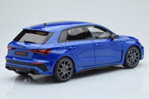 Audi RS3 8Y Sportback Performance Edition Nagaro Modrý GT Spirit 1:18 GT884 Živica – obrázok 2 z 5