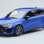 Audi RS3 8Y Sportback Performance Edition Nagaro Modrý GT Spirit 1:18