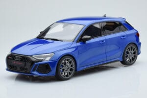 Audi RS3 8Y Sportback Performance Edition Nagaro Modrý GT Spirit 1:18 GT884