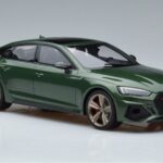 Audi RS5 B9 Sportback Sonoma Zelený Asia Edition GT Spirit 1:18 CLDC018 Živica - image 4 of 6