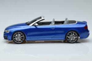Audi RS5 B8 Kabriolet Modrý GT Spirit 1:18 ZM053 Živica – obrázok 3 z 6