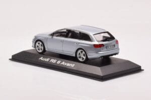 Audi RS6 C6 Monza Strieborný Minichamps 1:43 5010710213 Kov – obrázok 3 z 4
