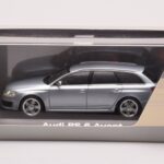 Audi RS6 C6 Monza Strieborný Minichamps 1:43 - image 4 of 4