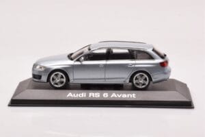 Audi RS6 C6 Monza Strieborný Minichamps 1:43 5010710213