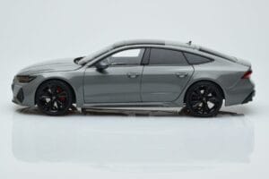 Audi RS7 C8 Sportback Šedý Kengfai 1:18 VAKF-0333 Živica – obrázok 4 z 7