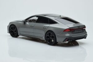 Audi RS7 C8 Sportback Šedý Kengfai 1:18 VAKF-0333 Živica – obrázok 6 z 7