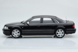 Audi S8 D2 Čierny Otto 1:18 OT082 Živica – obrázok 3 z 6