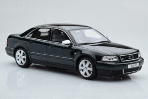 Audi S8 D2 Zelený Otto 1:18 OT916 Živica – obrázok 4 z 6