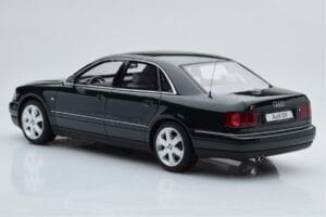 Audi S8 D2 Zelený Otto 1:18 OT916 Živica – obrázok 5 z 6