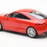 Audi TT 8J Červený Metalíza Minichamps 1:18 - image 7 of 8