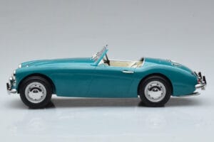 Austin-Healey 3000 Mk1 Roadster Norev 1:18 182600 Kov – obrázok 3 z 6