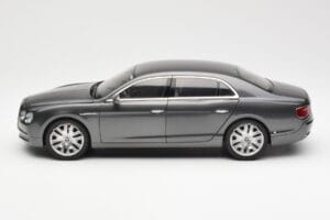 Bentley Flying Spur W12 Granite Šedý Kyosho 1:18 08891GN Kov – obrázok 4 z 8