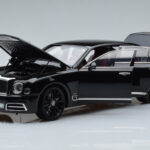 Bentley Mulsanne W.O. Edition By Mulliner Čierny Almost Real 1:18 - image 2 of 11